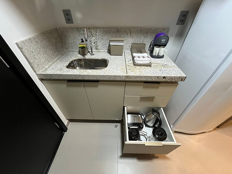 Apartamento novo com vista para o mar. BH-305