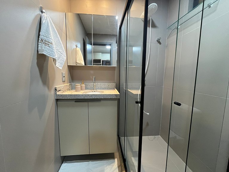 Apartamento novo com vista para o mar. BH-305