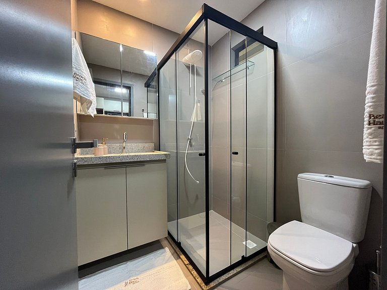 Apartamento novo com vista para o mar. BH-305