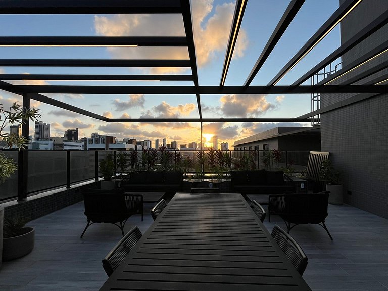 Apartamento novo com vista para o mar. BH-305
