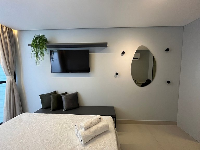 Apartamento pé na areia na praia do Bessa. AG 012.