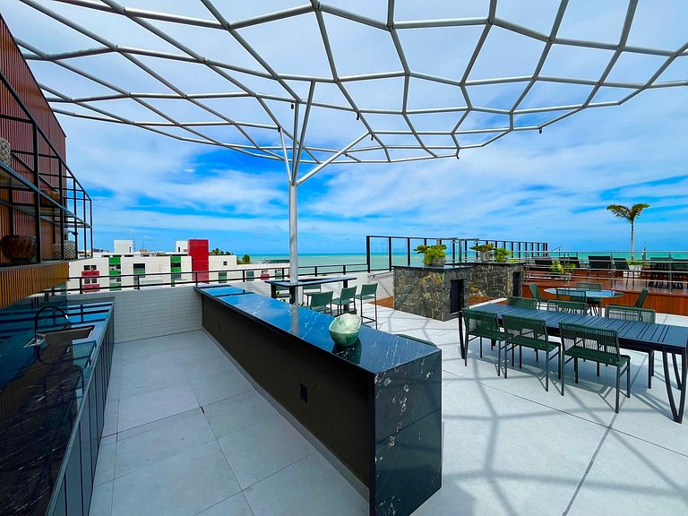 Apartamento pé na areia na praia do Bessa. AG 012.