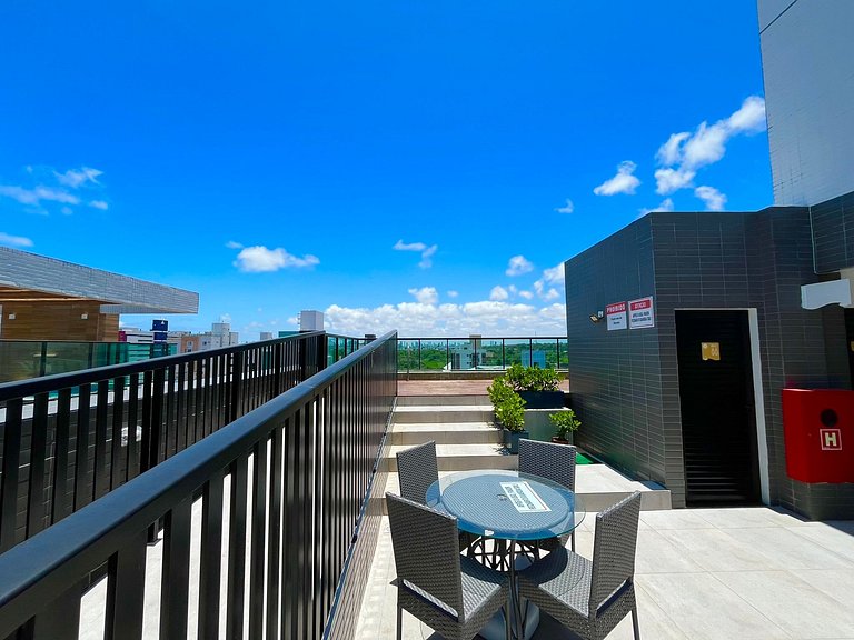 Flat confortável na praia de Intermares. LBH 404