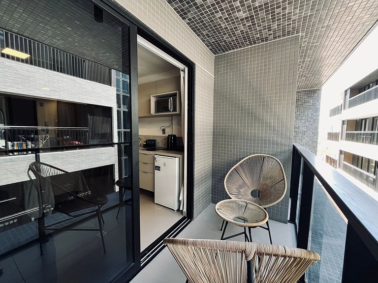 Espaço com varanda próximo ao mar. BH 322