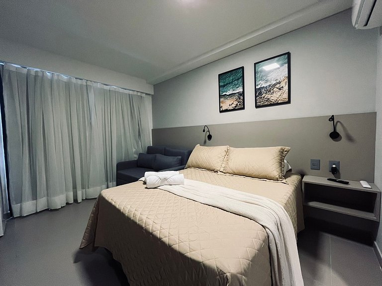 Espaço com varanda próximo ao mar. BH 322
