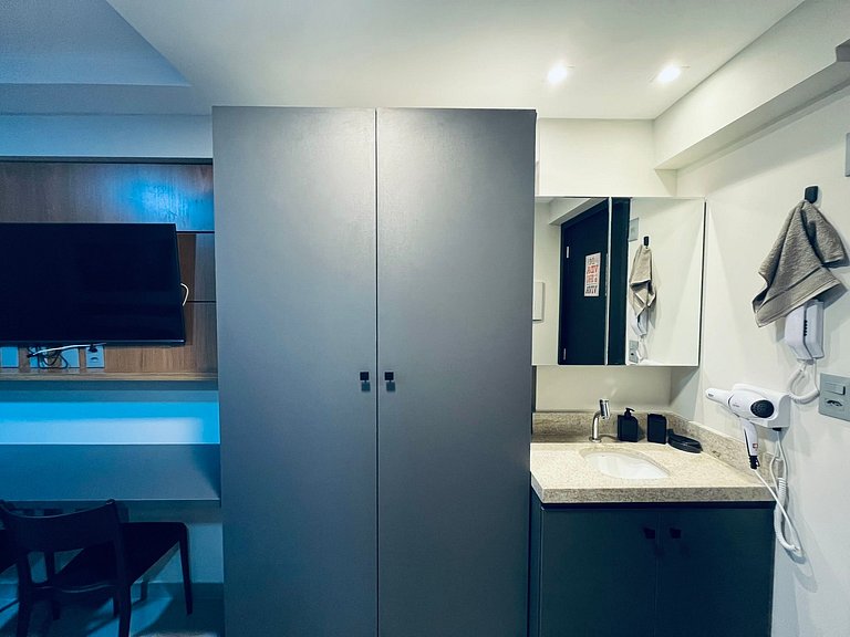 Apartamento completo e confortável. BH 121