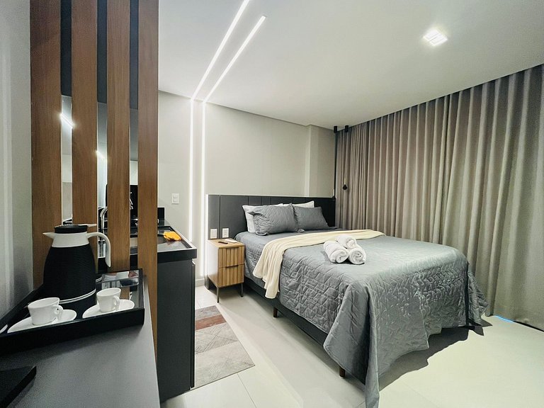 Apartamento aconchegante com vista para o mar. BZ 502