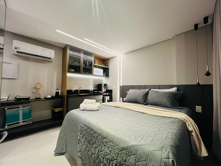 Apartamento aconchegante com vista para o mar. BZ 502