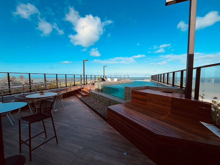 Apartamento aconchegante com vista para o mar. BZ 502