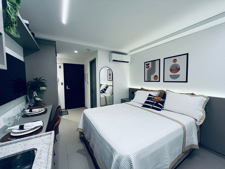 Apartamento com varanda disponível. BH 325.