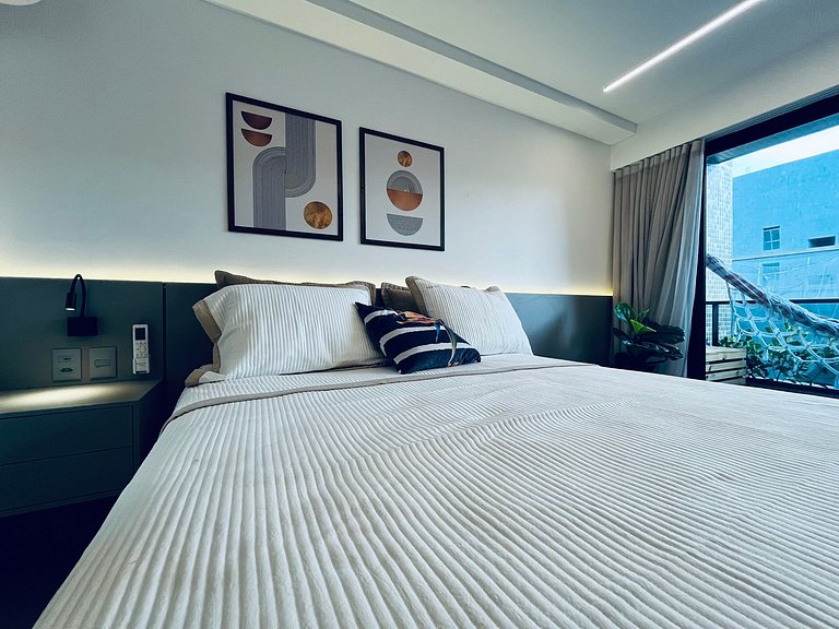 Apartamento com varanda disponível. BH 325.
