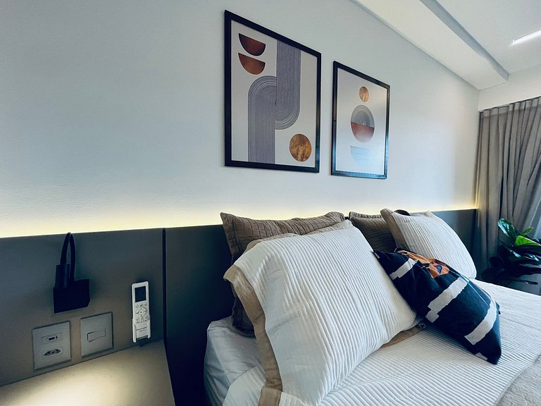 Apartamento com varanda disponível. BH 325.