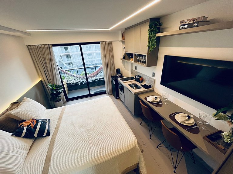 Apartamento com varanda disponível. BH 325.