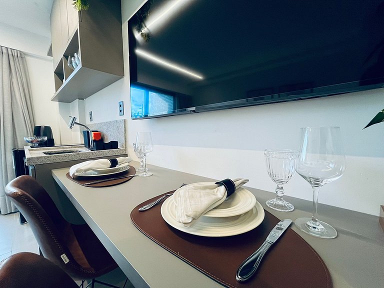 Apartamento com varanda disponível. BH 325.