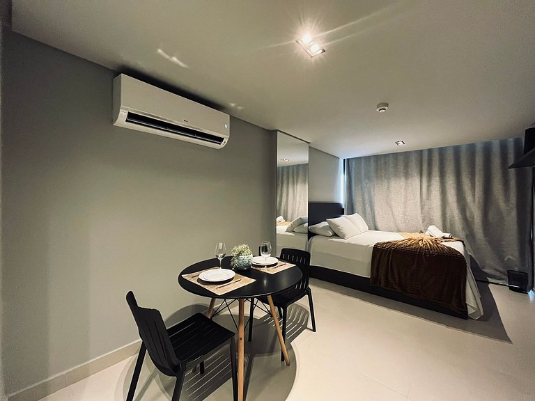 Flat pé na areia disponível. AG 318.