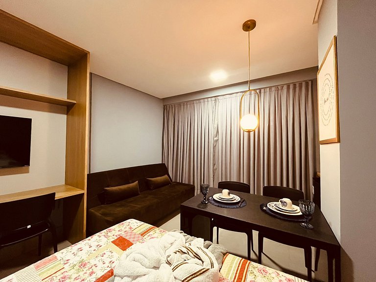 Apartamento espaçoso e confortável no Bessa. GBS517