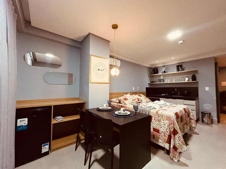 Apartamento espaçoso e confortável no Bessa. GBS517