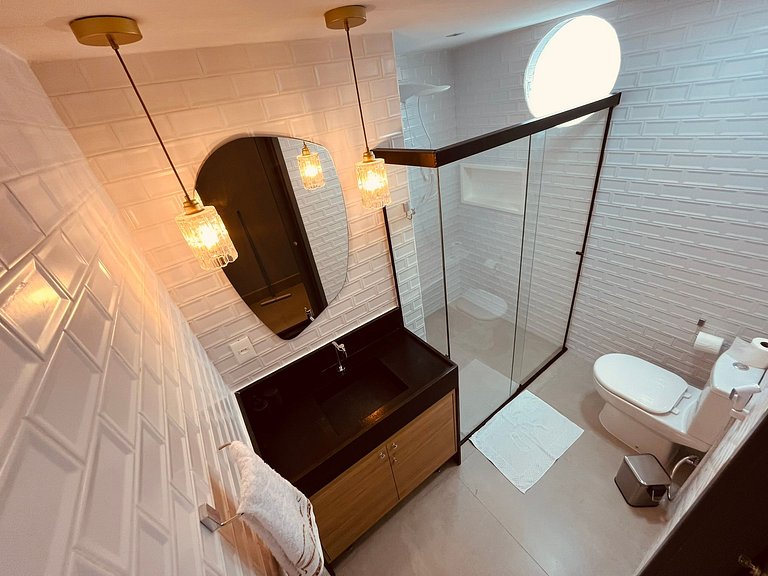 Apartamento espaçoso e confortável no Bessa. GBS517