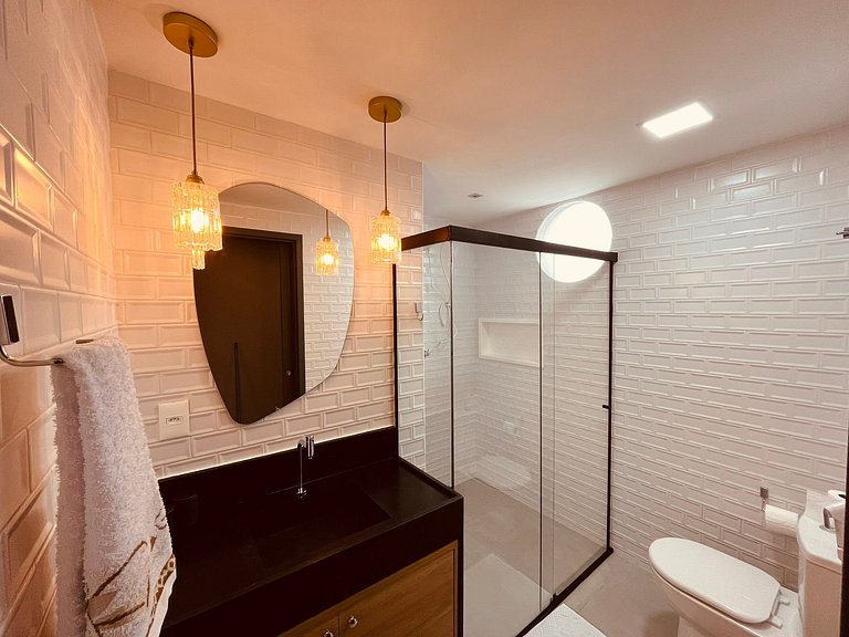 Apartamento espaçoso e confortável no Bessa. GBS517