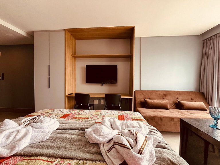 Apartamento espaçoso e confortável no Bessa. GBS517