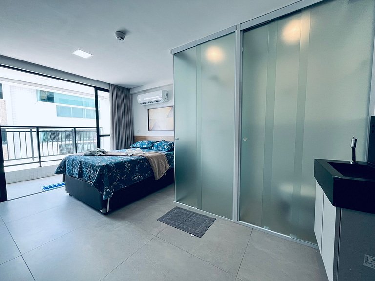 Apartamento com varanda no Bessa. GBS 503.