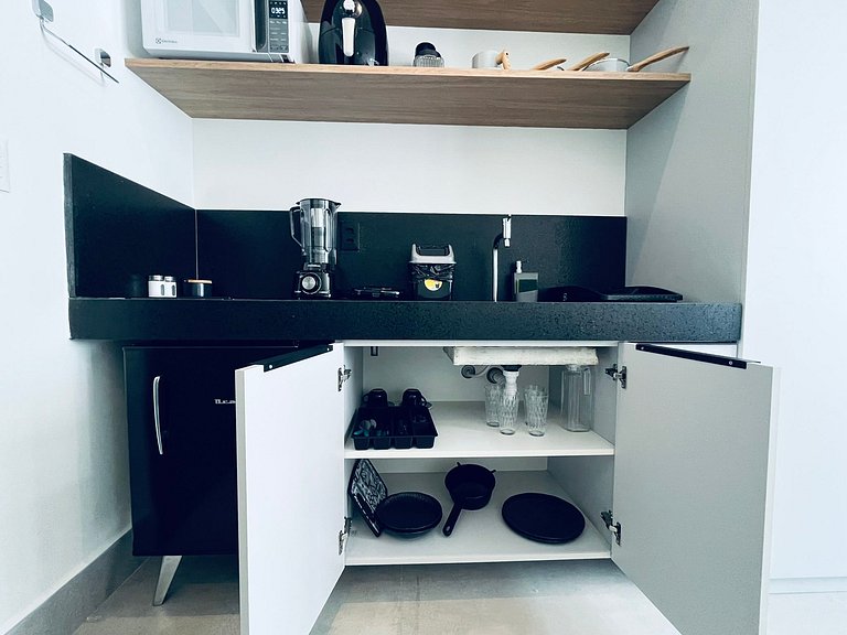 Apartamento com varanda no Bessa. GBS 503.